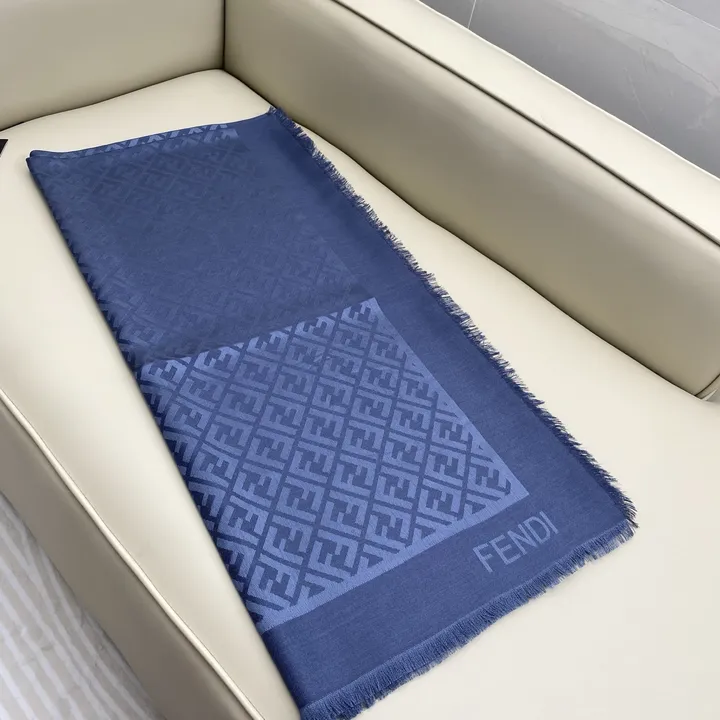 スーパーコピー フェンディ マフラー