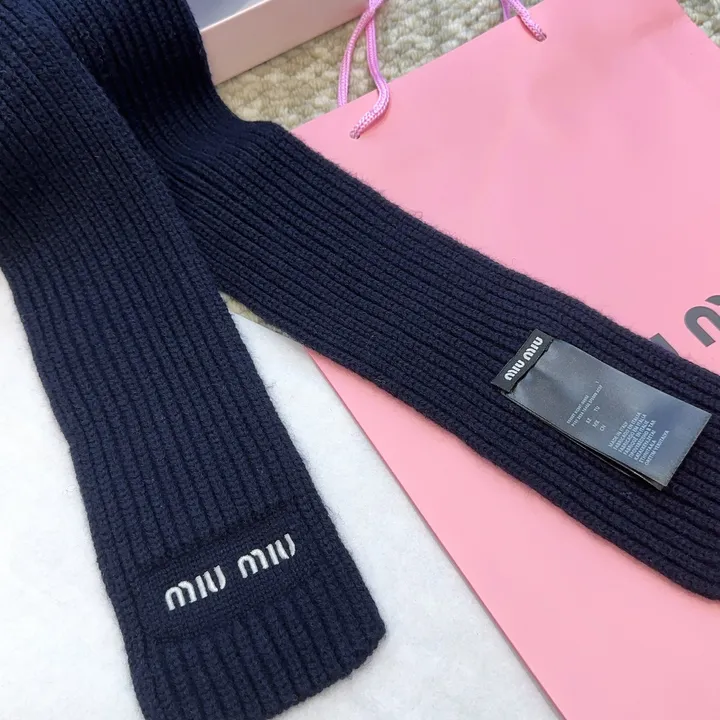 スーパーコピー ミュウミュウ マフラー