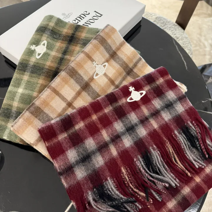 スーパーコピー ヴィヴィアン・ウエストウッド マフラー