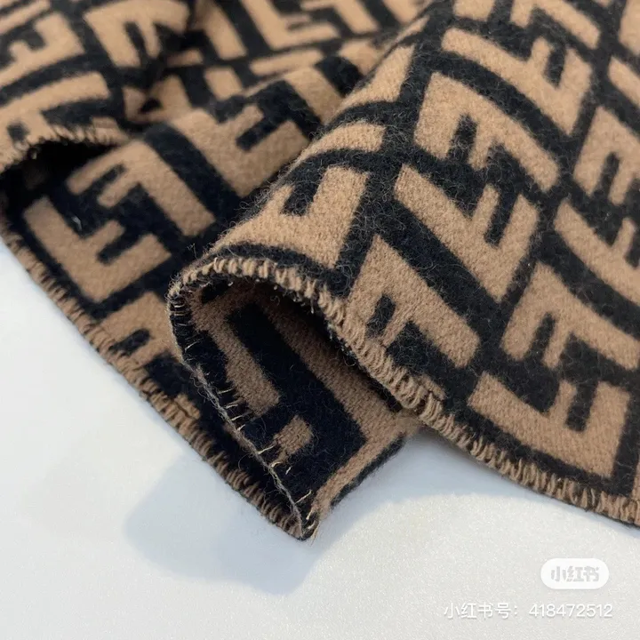 スーパーコピー フェンディ マフラー