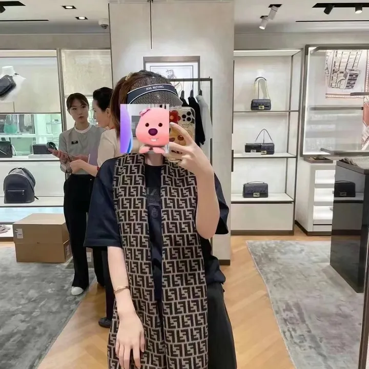 スーパーコピー フェンディ マフラー