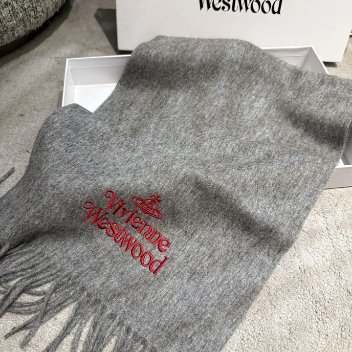 スーパーコピー ヴィヴィアン・ウエストウッド マフラー