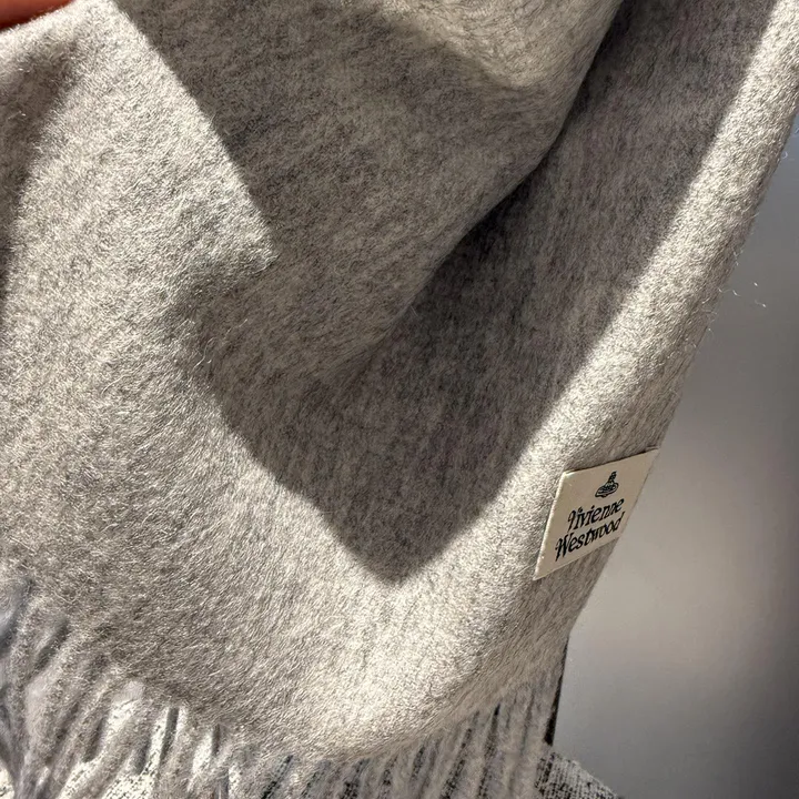 スーパーコピー ヴィヴィアン・ウエストウッド マフラー