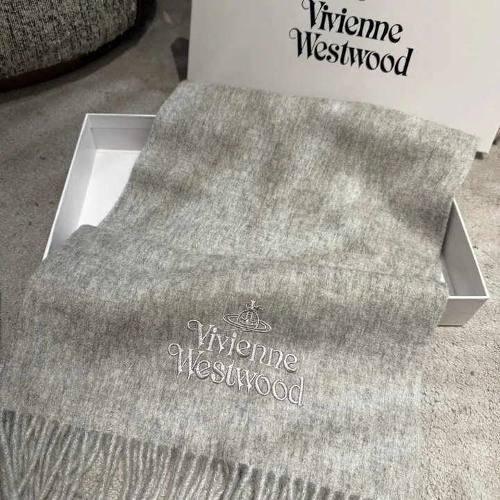 スーパーコピー ヴィヴィアン・ウエストウッド マフラー