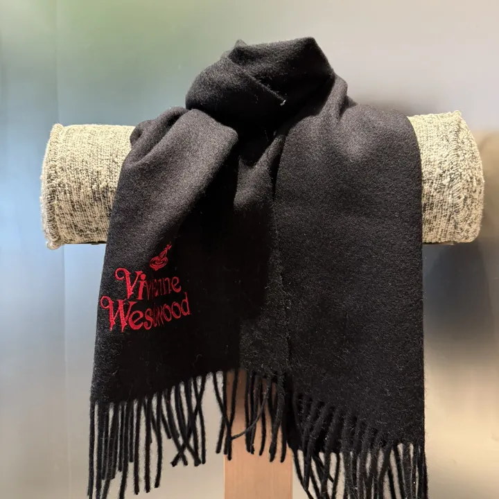 スーパーコピー ヴィヴィアン・ウエストウッド マフラー