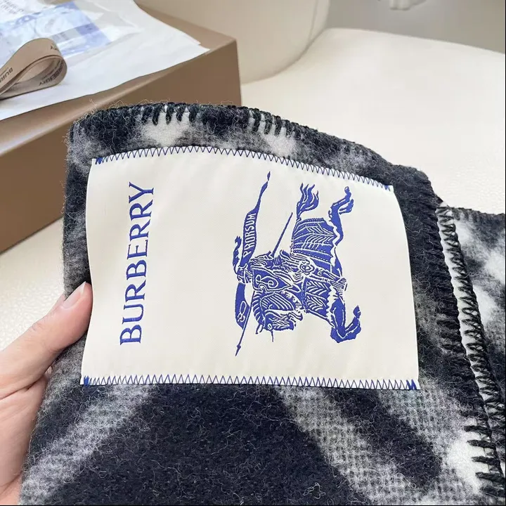 スーパーコピー バーバリー ス マフラー