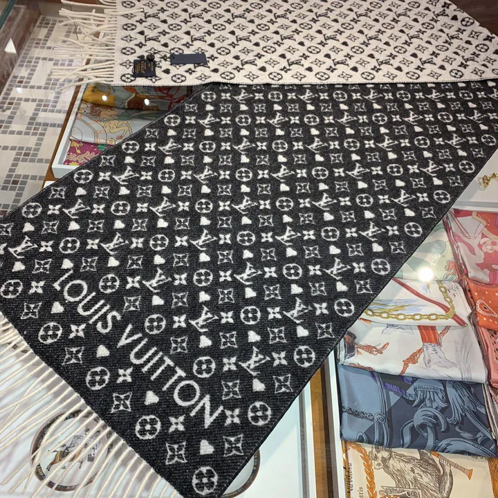 スーパーコピー ルイヴィトン マフラー