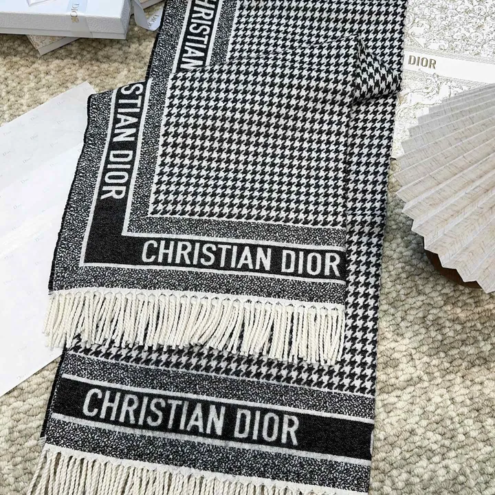 スーパーコピー ディオール マフラー