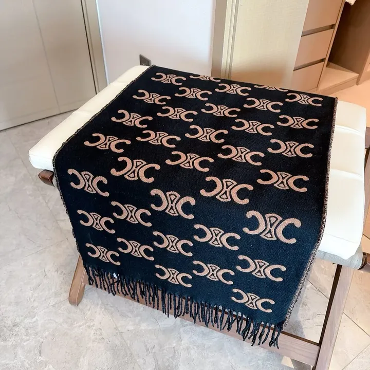 スーパーコピー セリーヌ マフラー