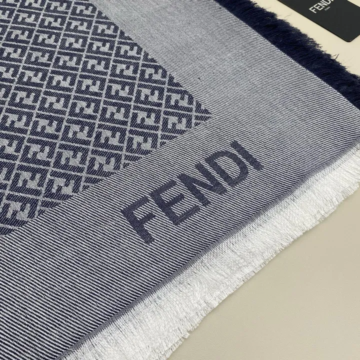 スーパーコピー フェンディ マフラー