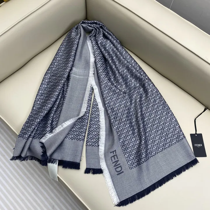 スーパーコピー フェンディ マフラー