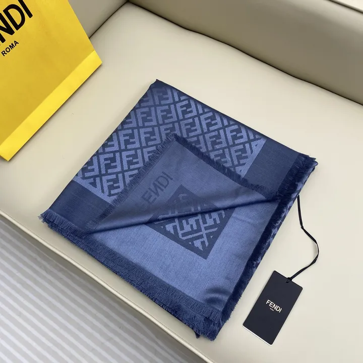 スーパーコピー フェンディ マフラー