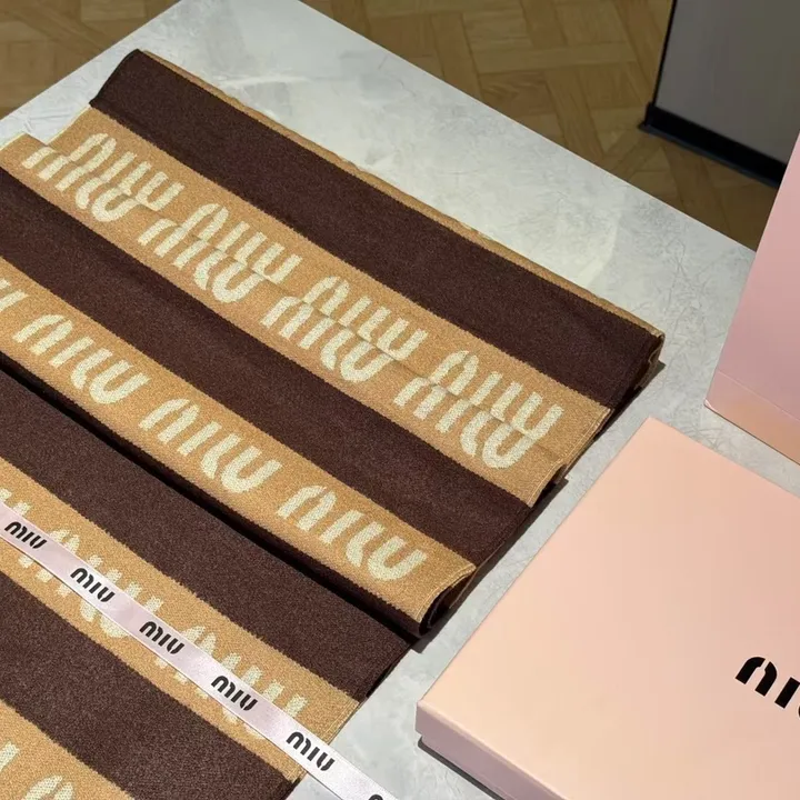 スーパーコピー フェンディ マフラー