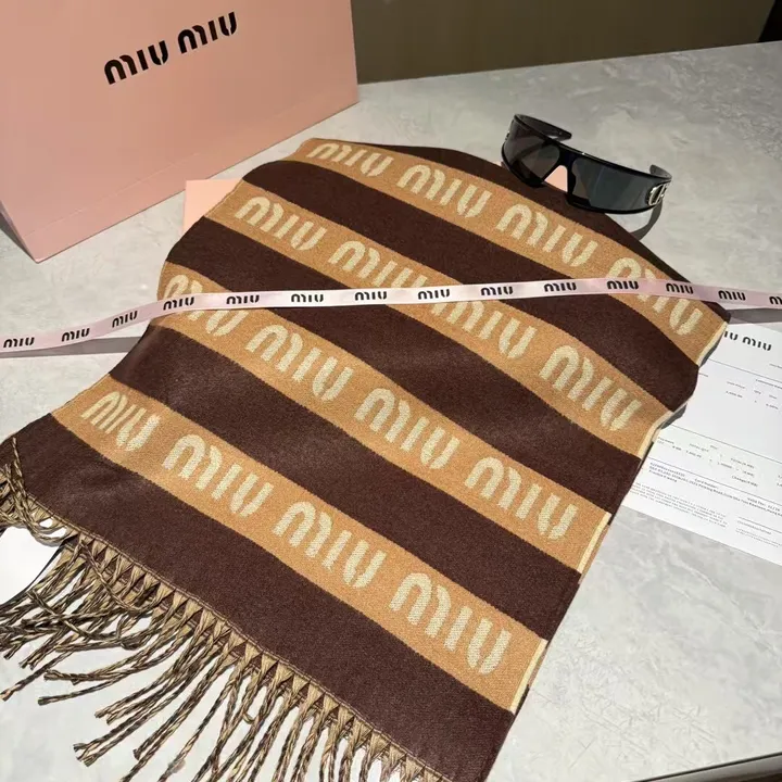 スーパーコピー フェンディ マフラー