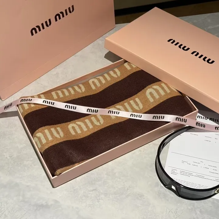 スーパーコピー フェンディ マフラー