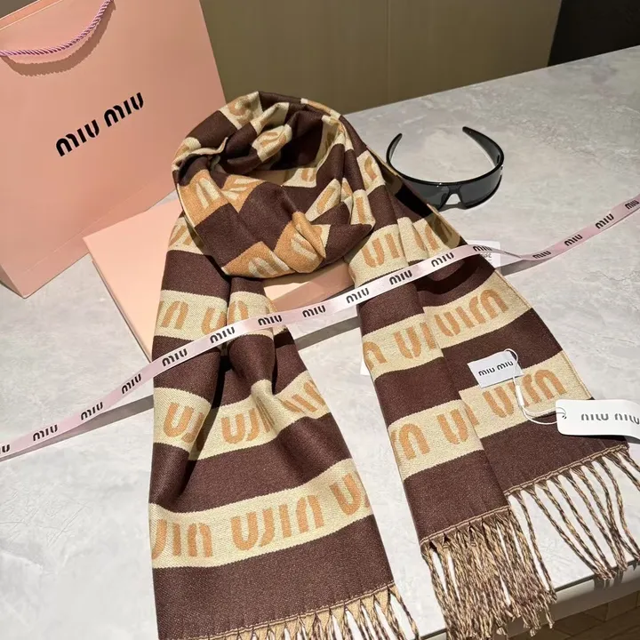 スーパーコピー フェンディ マフラー