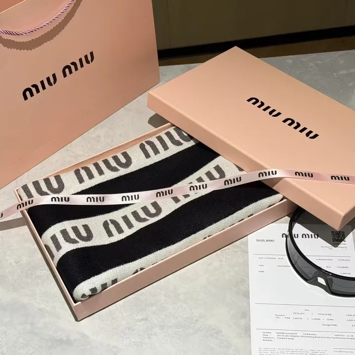 スーパーコピー フェンディ マフラー