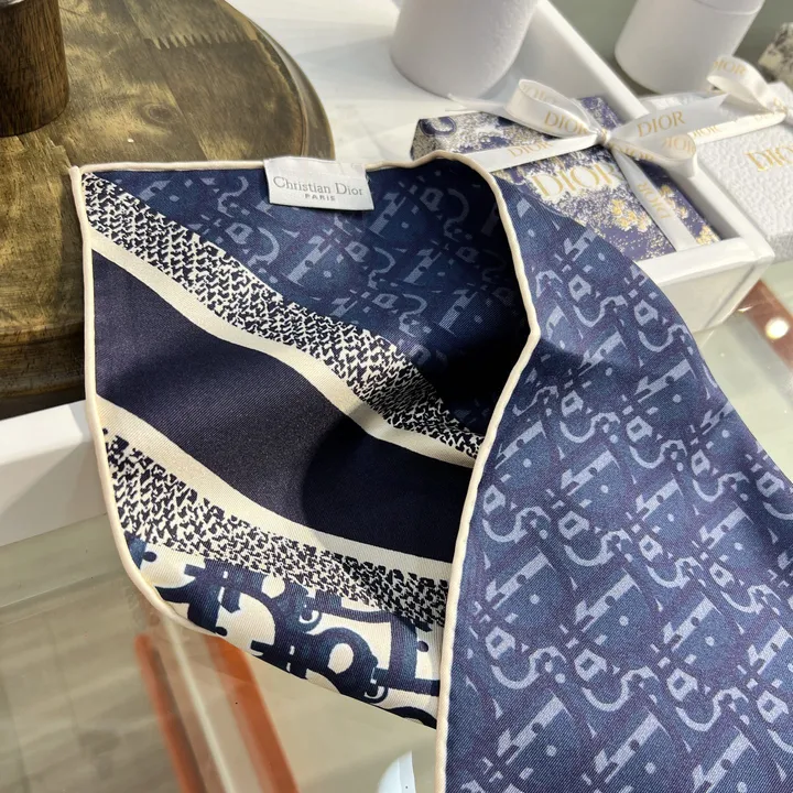 スーパーコピー ディオール マフラー