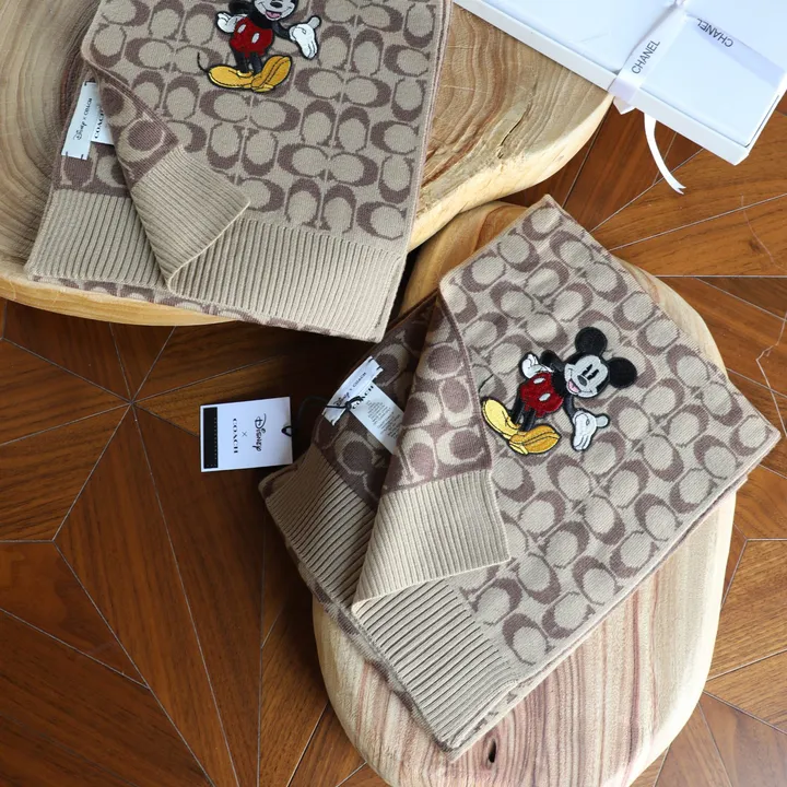 スーパーコピー コーチ マフラー