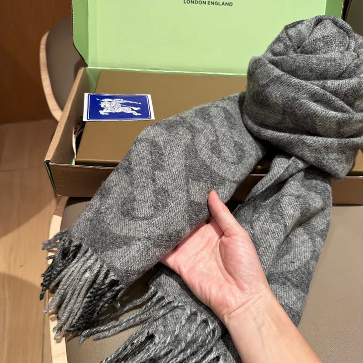 スーパーコピー バーバリー ス マフラー