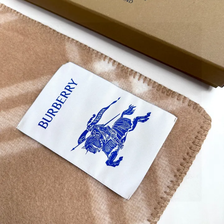 スーパーコピー バーバリー ス マフラー