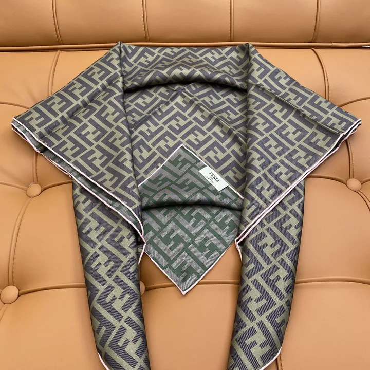 スーパーコピー フェンディ マフラー