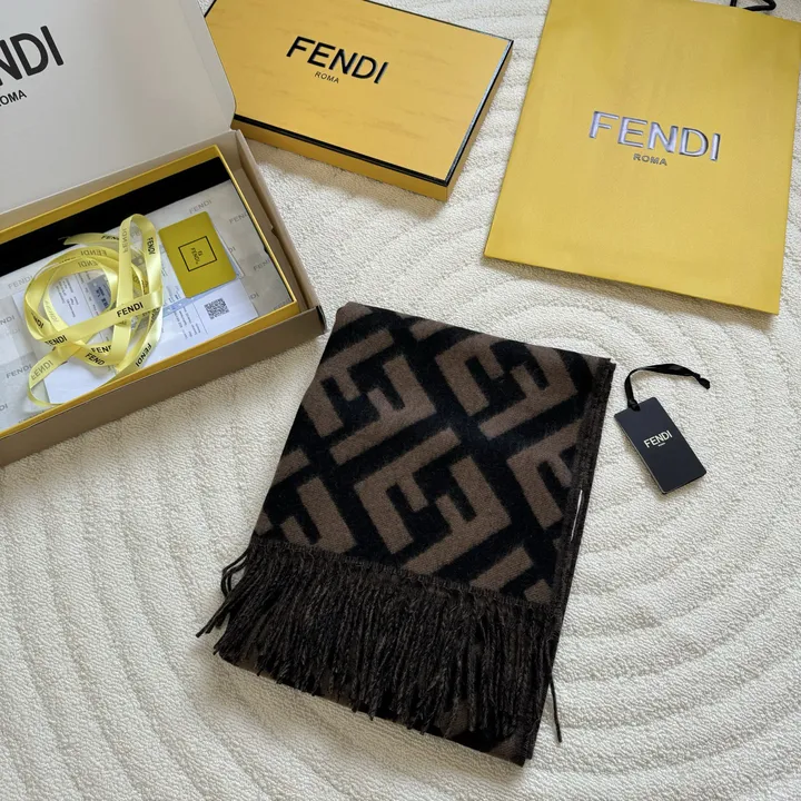 スーパーコピー フェンディ マフラー