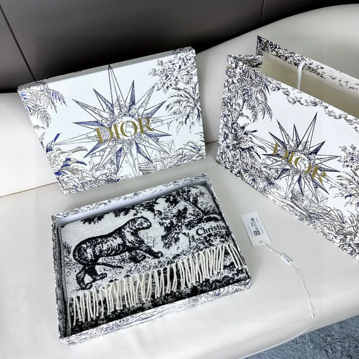 スーパーコピー ディオール マフラー