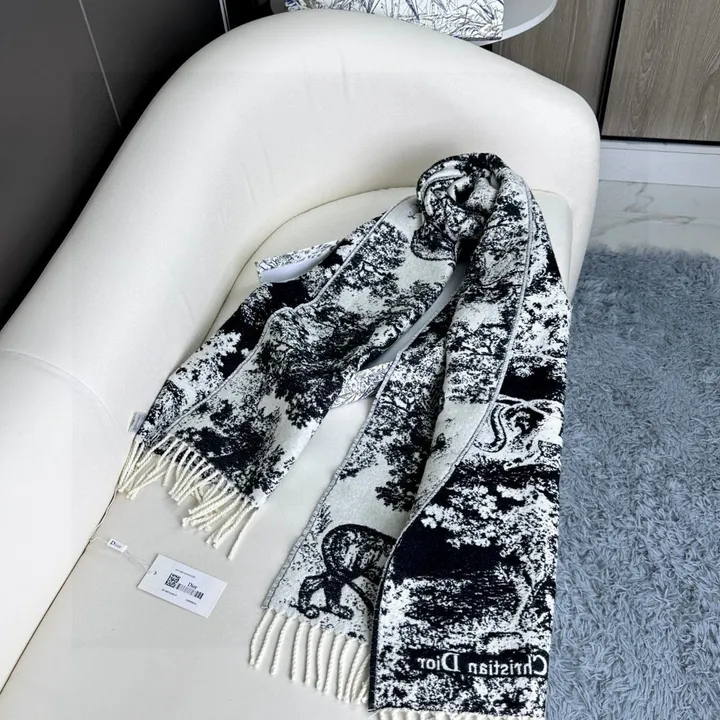 スーパーコピー ディオール マフラー