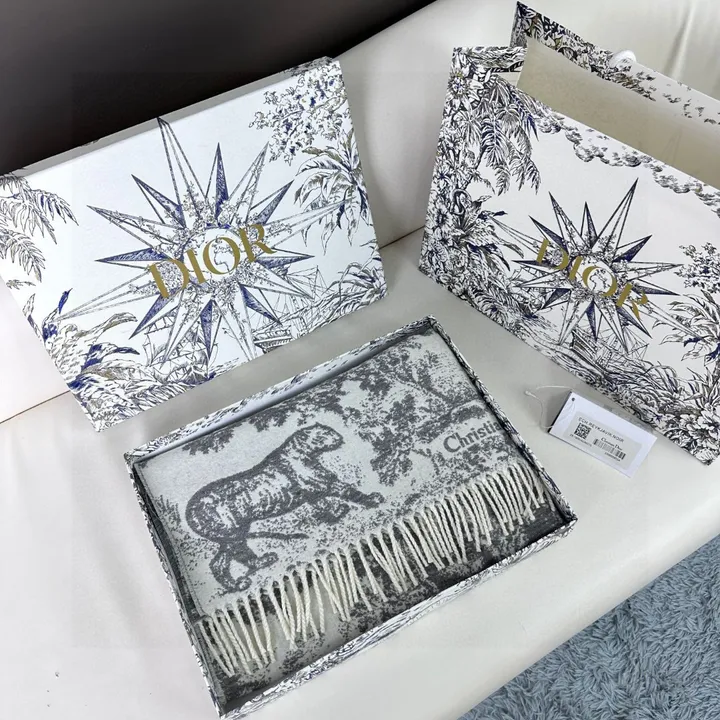 スーパーコピー グッチ マフラー