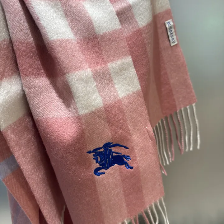 スーパーコピー バーバリー ス マフラー