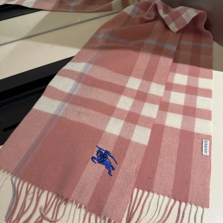 スーパーコピー バーバリー ス マフラー