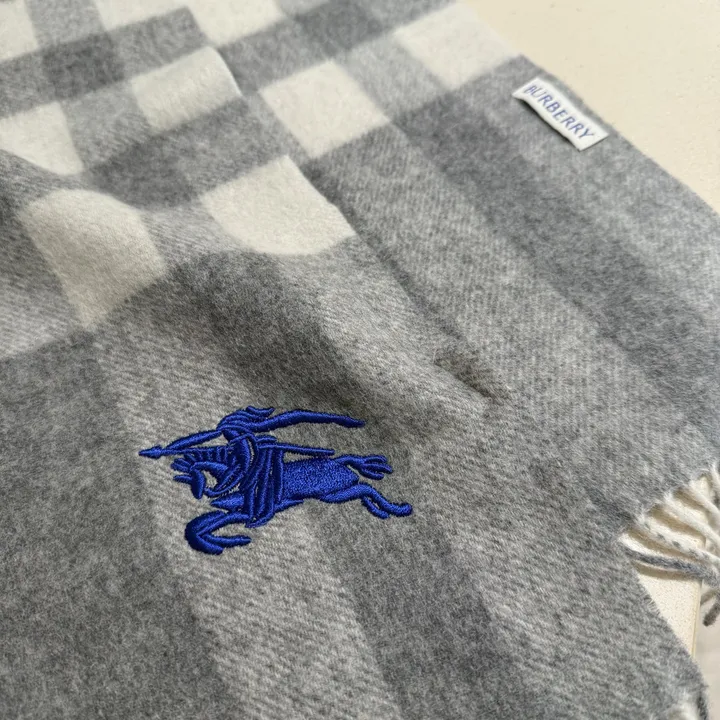 スーパーコピー バーバリー ス マフラー