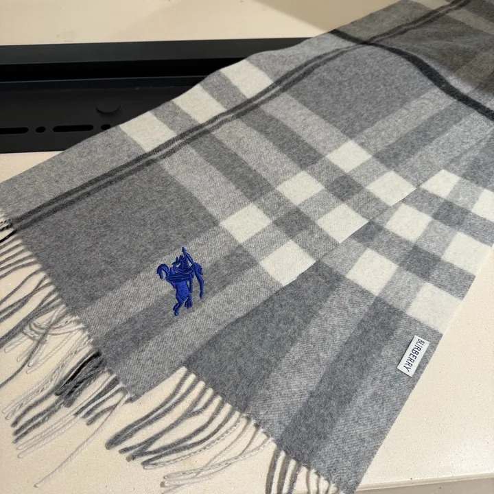 スーパーコピー バーバリー ス マフラー