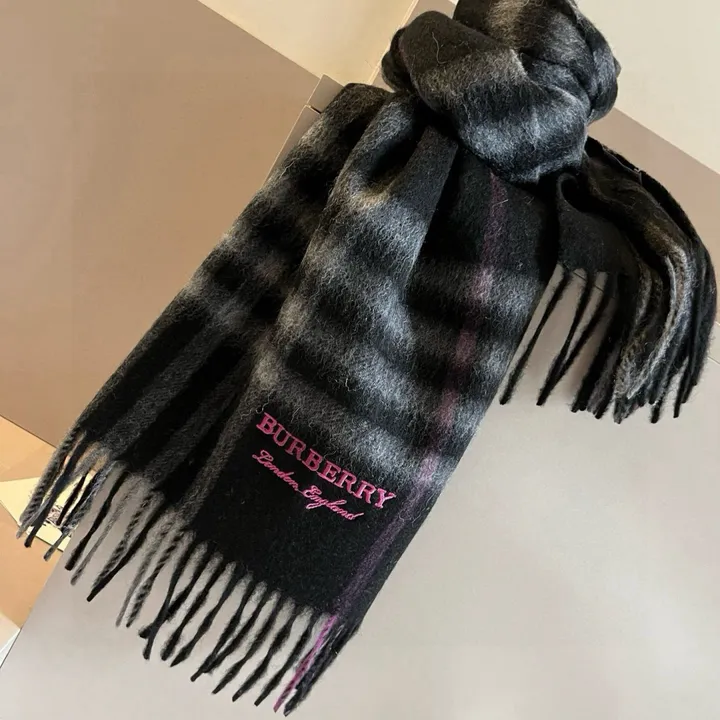 スーパーコピー バレンシアガ マフラー