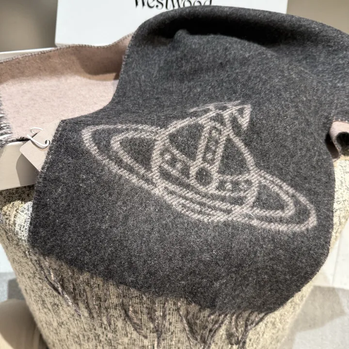 スーパーコピー ヴィヴィアン・ウエストウッド マフラー