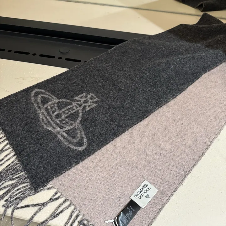 スーパーコピー ヴィヴィアン・ウエストウッド マフラー