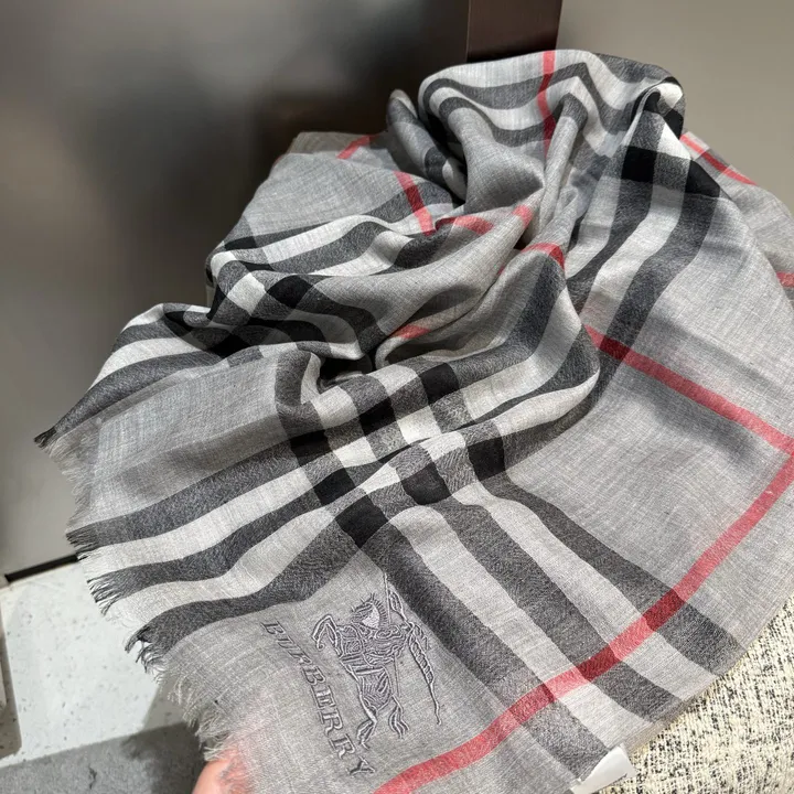 スーパーコピー バーバリー ス マフラー