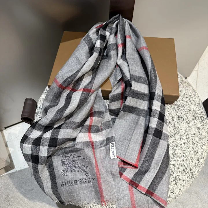 スーパーコピー バーバリー ス マフラー