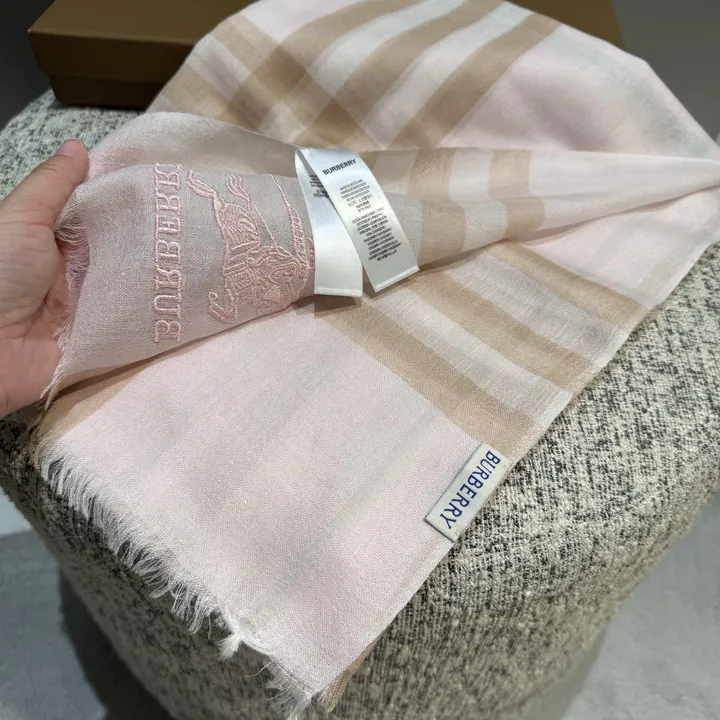 スーパーコピー バーバリー ス マフラー