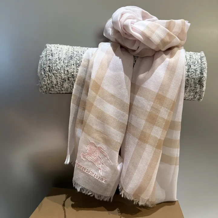 スーパーコピー バーバリー ス マフラー