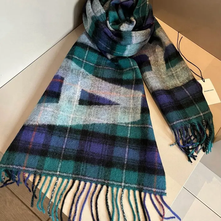 スーパーコピー バレンシアガ マフラー