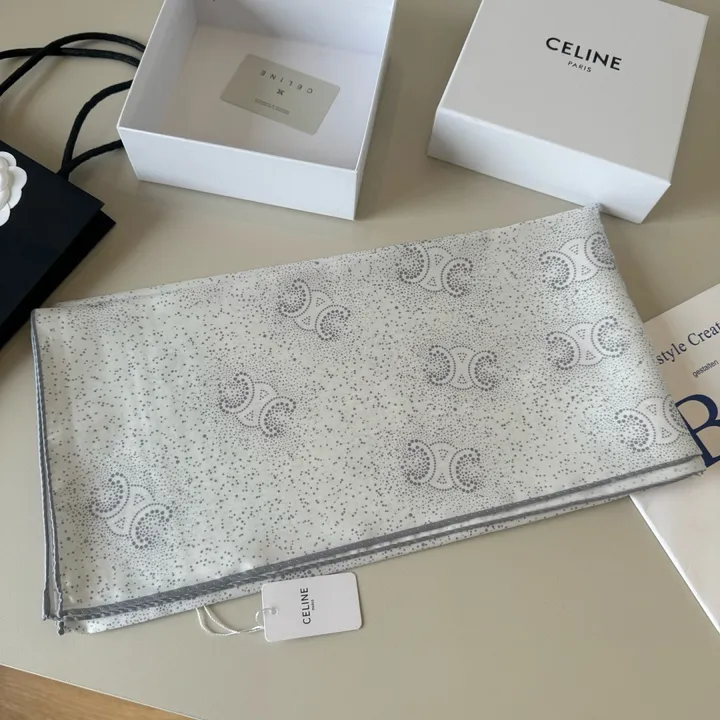 スーパーコピー セリーヌ マフラー