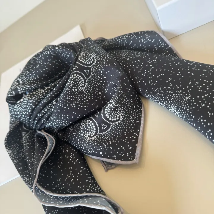 スーパーコピー セリーヌ マフラー