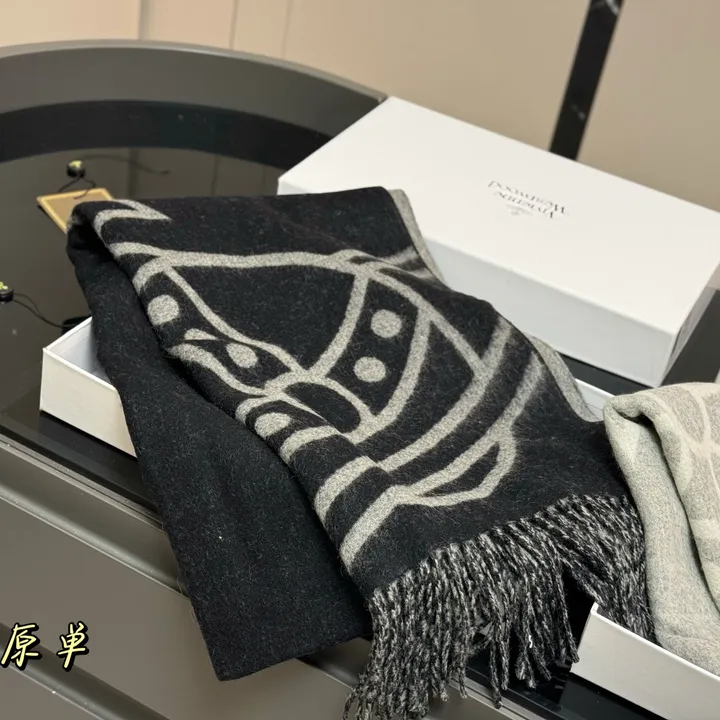 スーパーコピー ヴィヴィアン・ウエストウッド マフラー