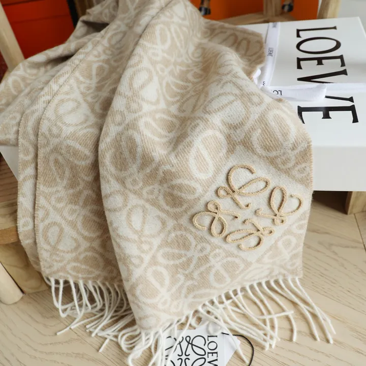 スーパーコピー ロエベ マフラー