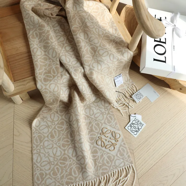 スーパーコピー ロエベ マフラー