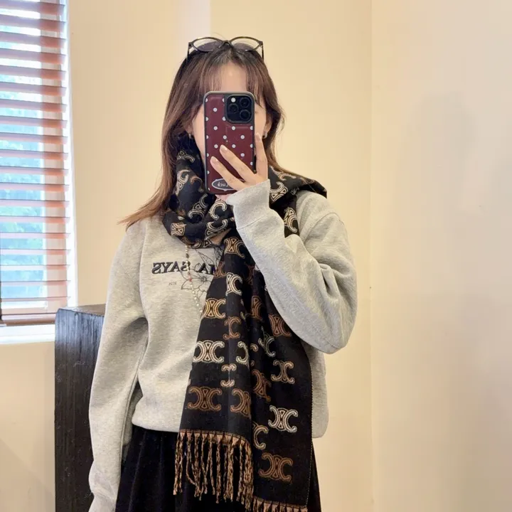 スーパーコピー セリーヌ マフラー