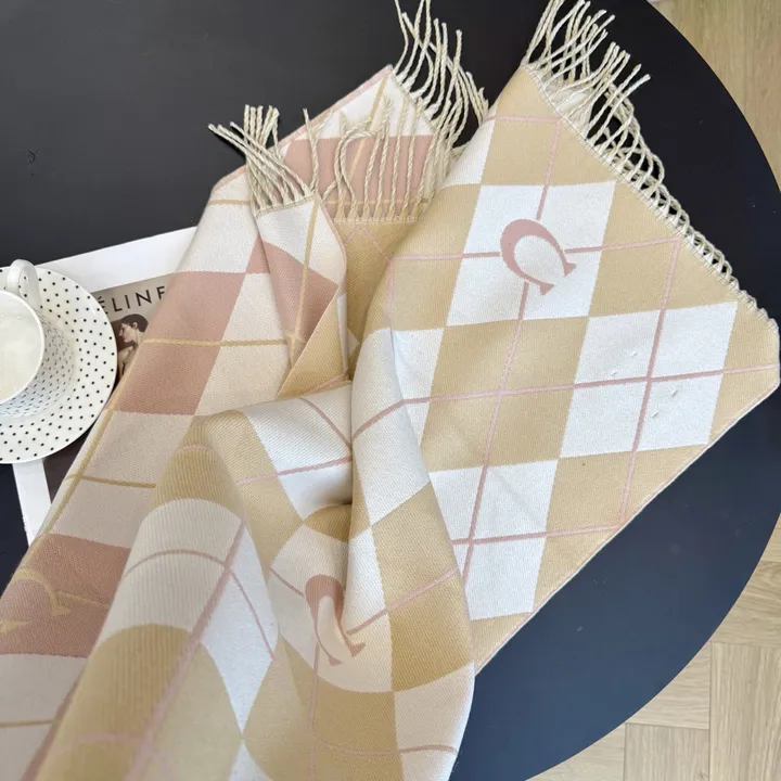 スーパーコピー コーチ マフラー