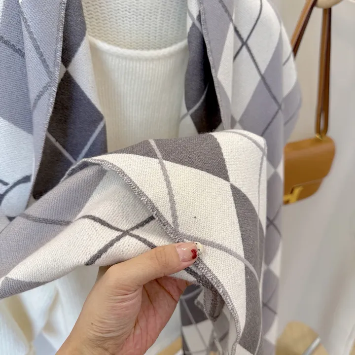 スーパーコピー コーチ マフラー